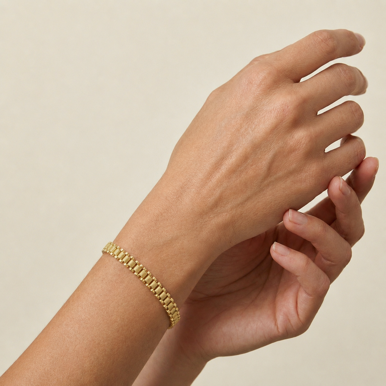 Goddess bracelet 14K