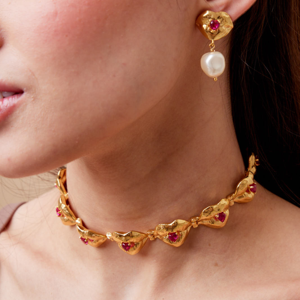 Beso choker