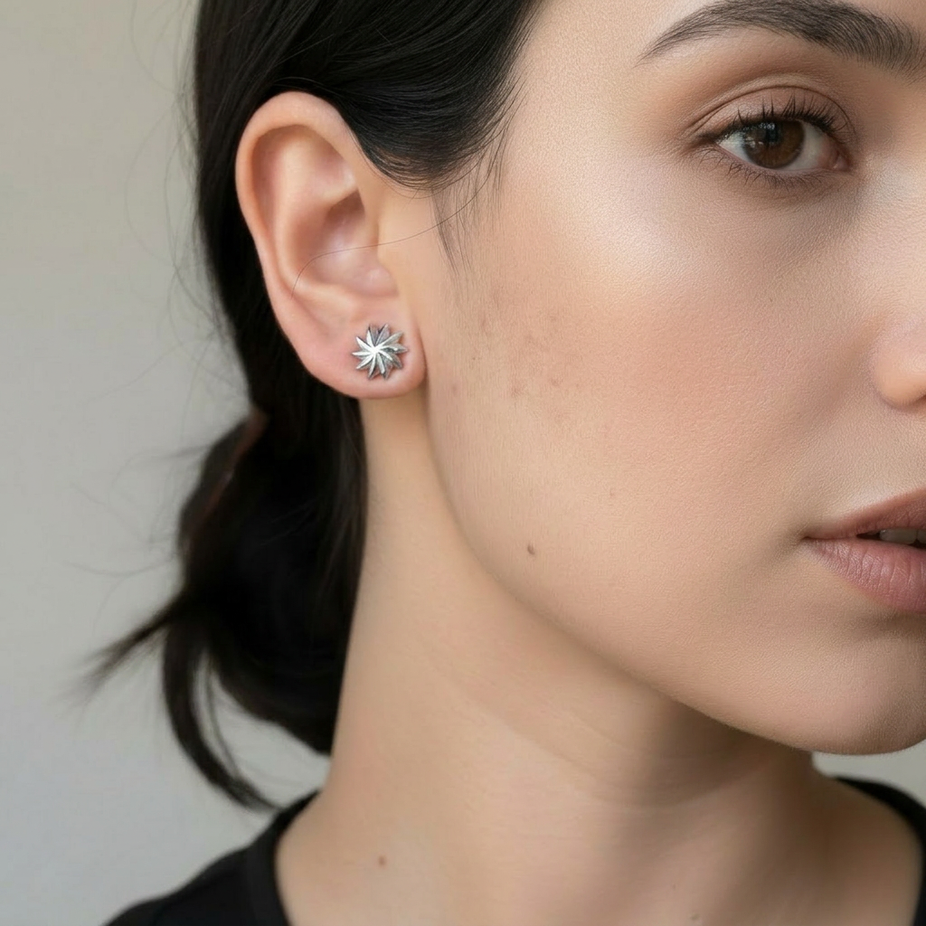 Bon Bon mini studs Rhodium